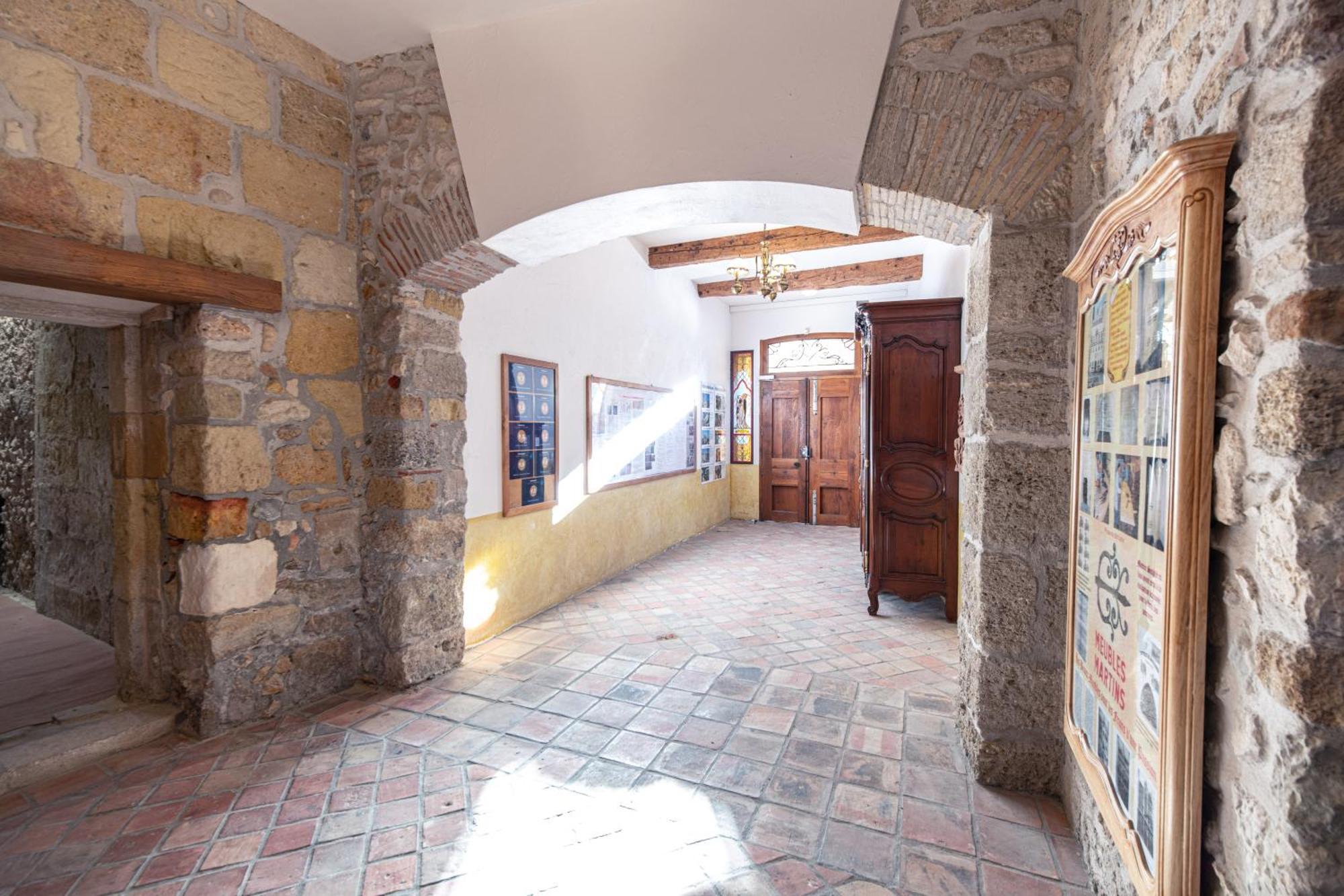 נרבון Studio Dans L'Eglise Du Couvent מראה חיצוני תמונה